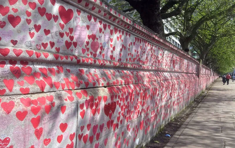 homenaje a las víctimas del covid en londres