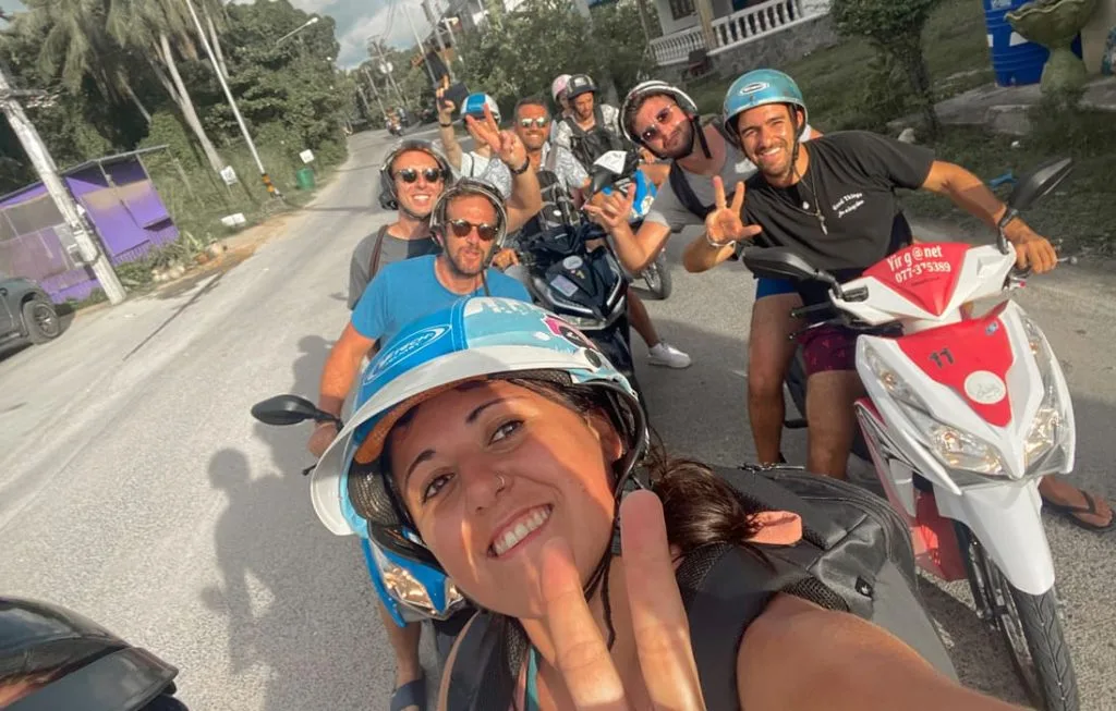 Día de motos en Koh Phangan alquilar moto en tailandia