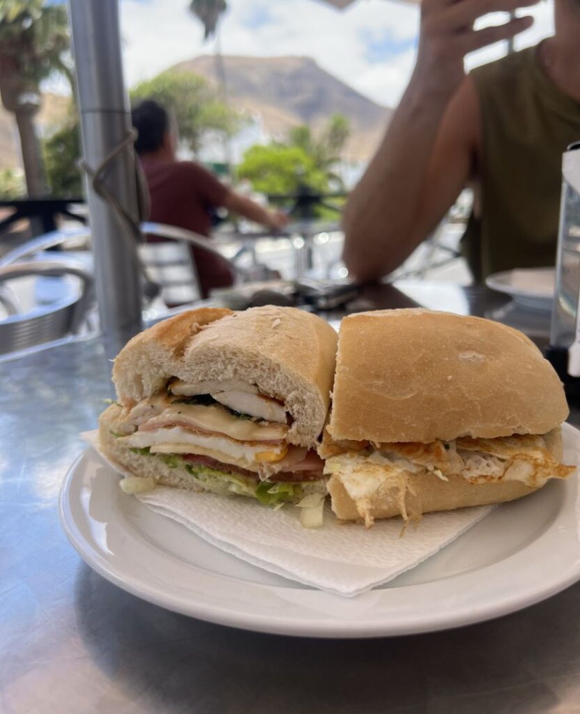 comer cerca de la ruta de Caldera Blanca