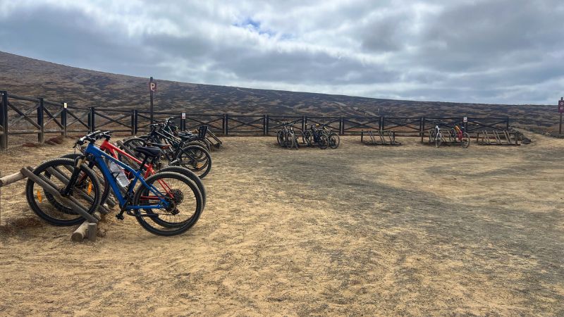 parking de bicis en la graciosa