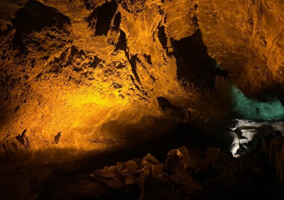 cueva de los verdes