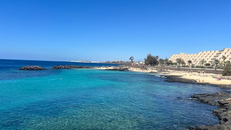 playa de costa teguise